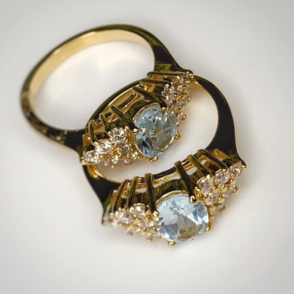 RING | Genuine Blue Topaz - Picture 4 of 7